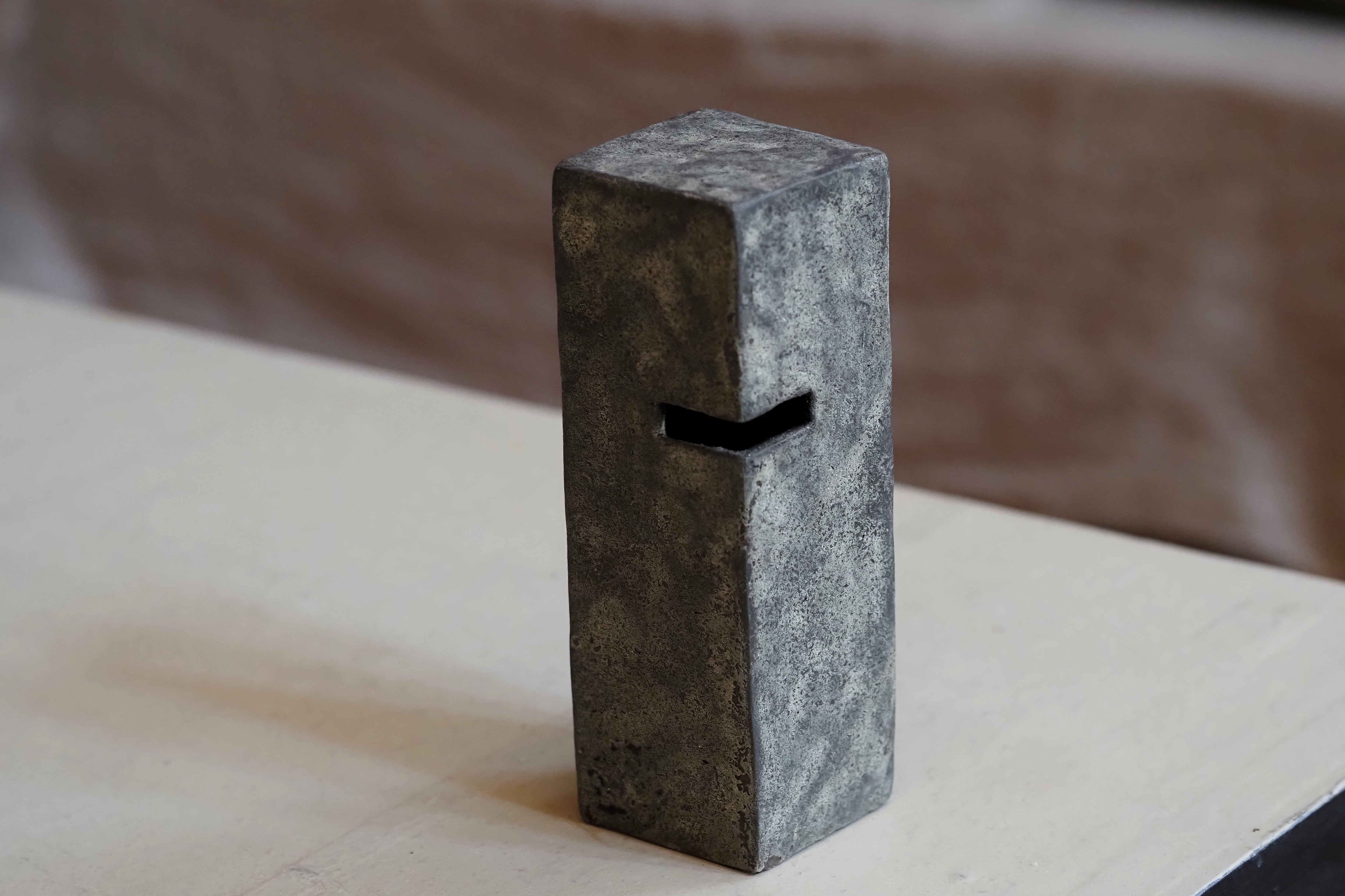 織部 砧花入れ　(加藤錦三 作) 織部 砧花入れ(加藤錦三 作)