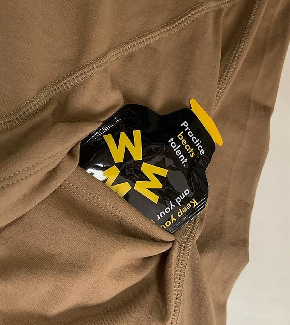 Sato SS Mock Neck: Color Brown | TANNUKI Running Wear Shop