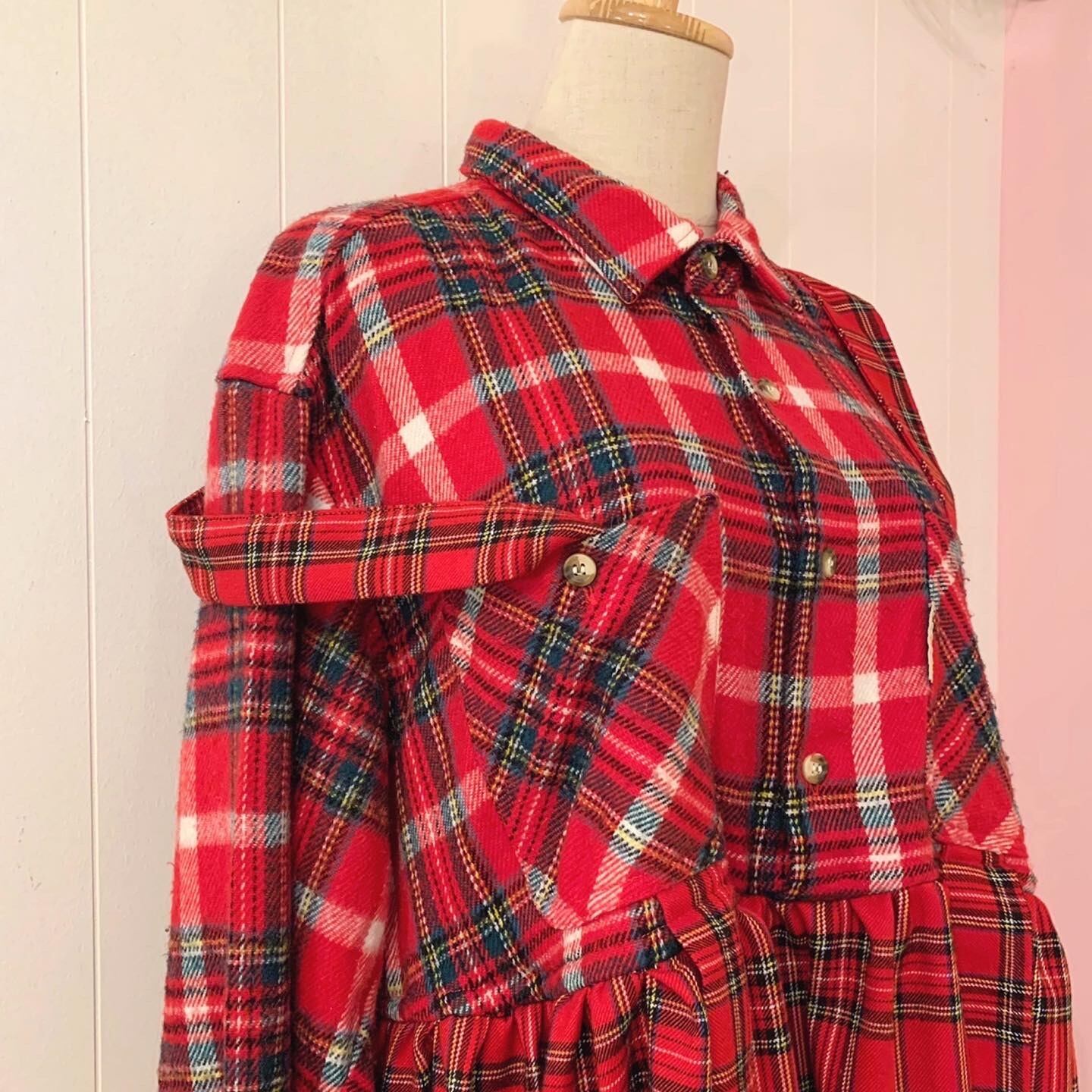 remake : gift box ribbon one-piece / red