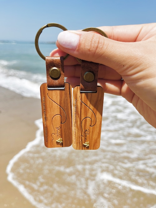 Wood key holder (wavy)