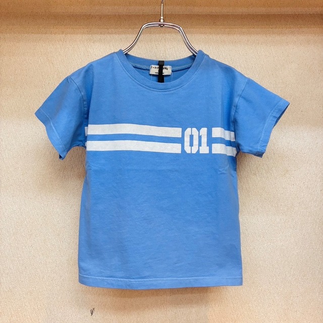【1+ in the family】Tシャツ