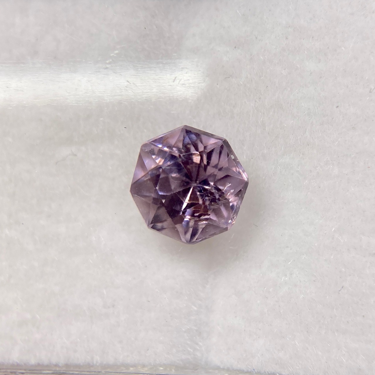 お花みたいなスピネル 大 約6.0mm No.1