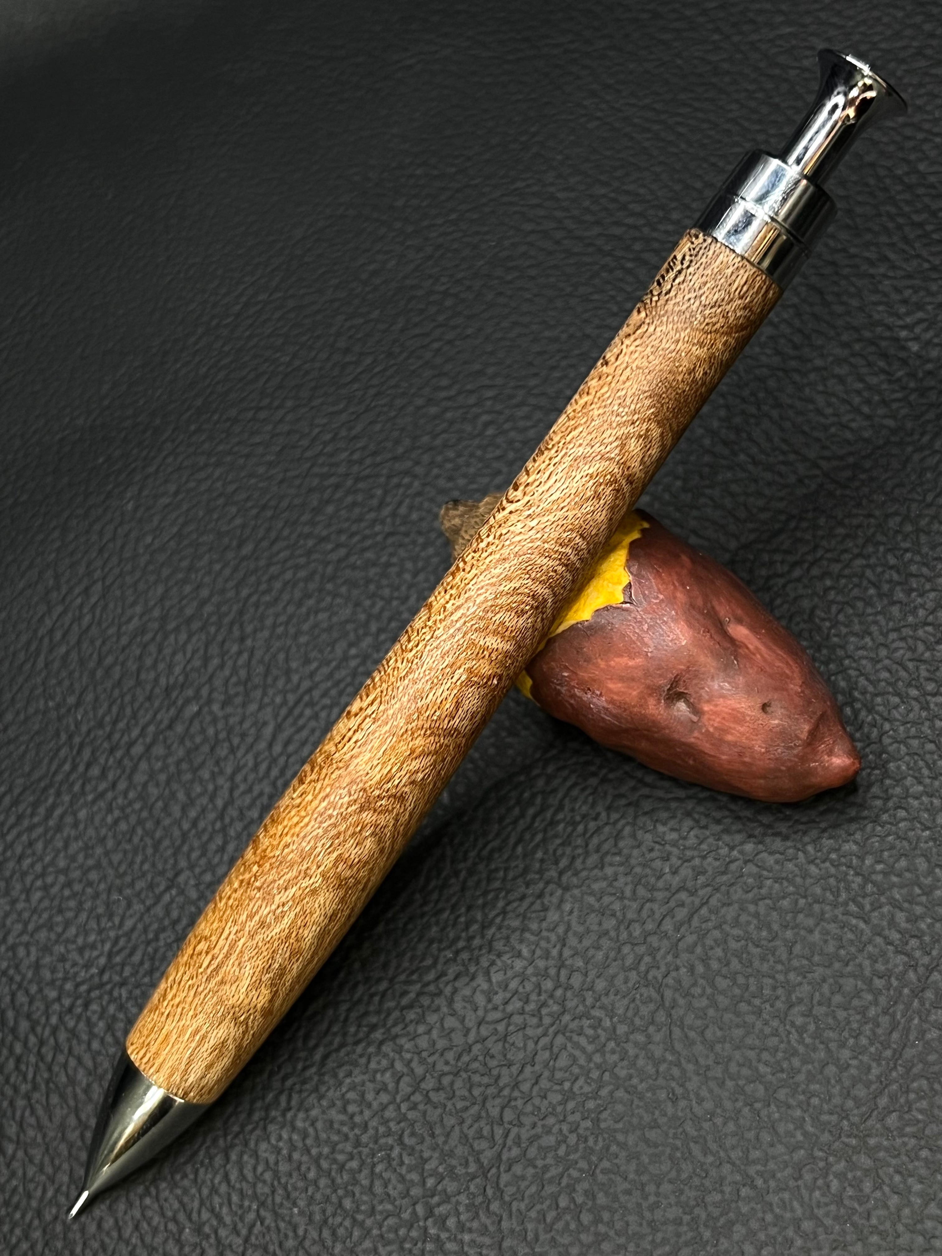 12 欅（ケヤキ）極上玉杢 【キャンセル品の為20％オフ】 | こぶた工房