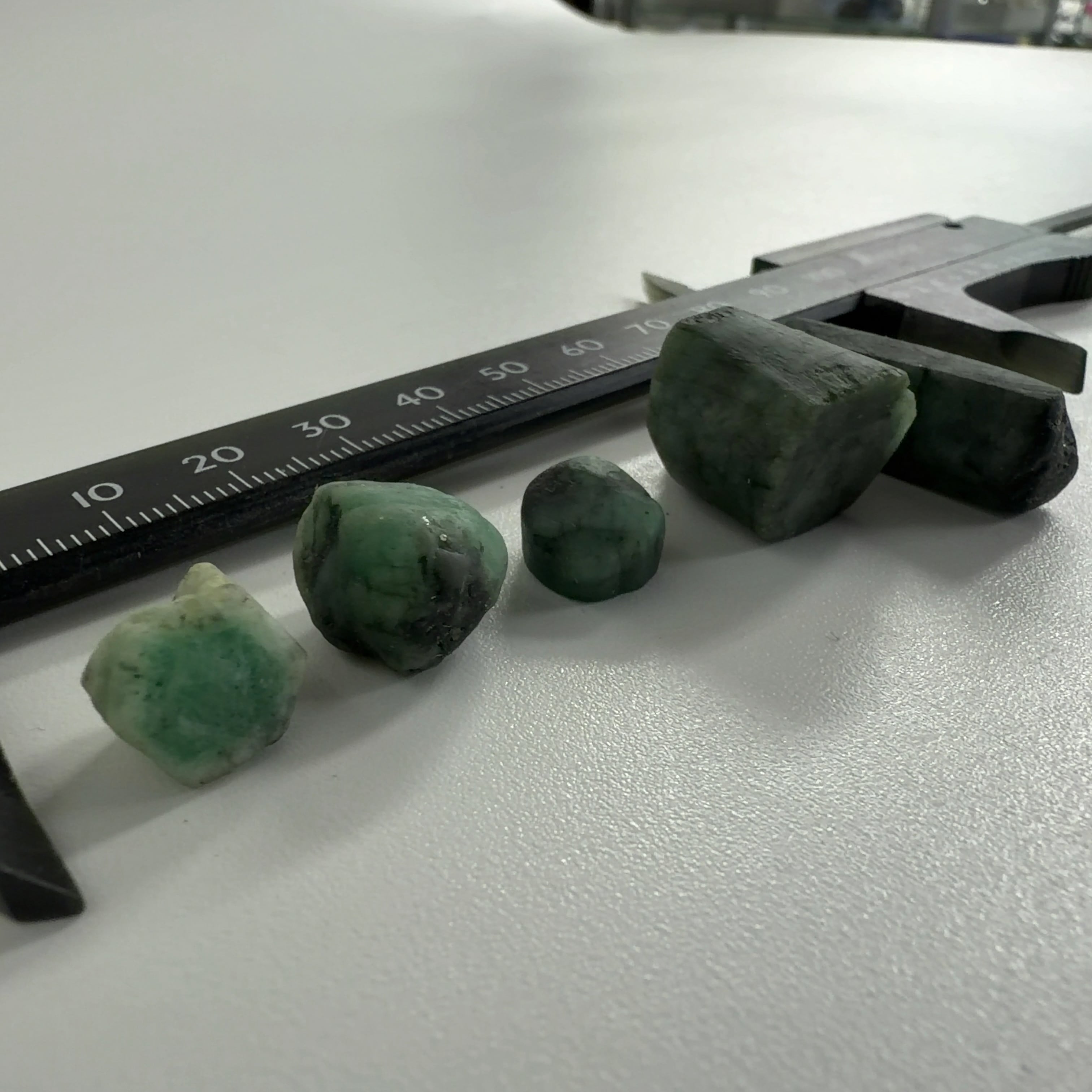 E11292】 ベータクォーツ 高温水晶 β-Quartz 水晶 クォーツ クリスタル