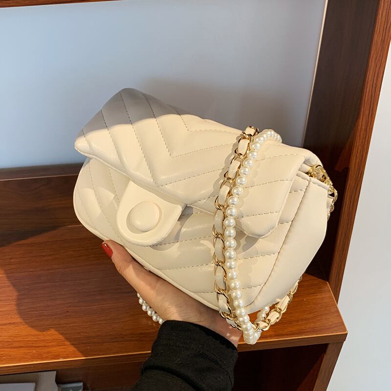 サマーチェーン パールレッド 夏物 真珠 メッセンジャーバッグ Tiancai_Wing_Bag53977779104