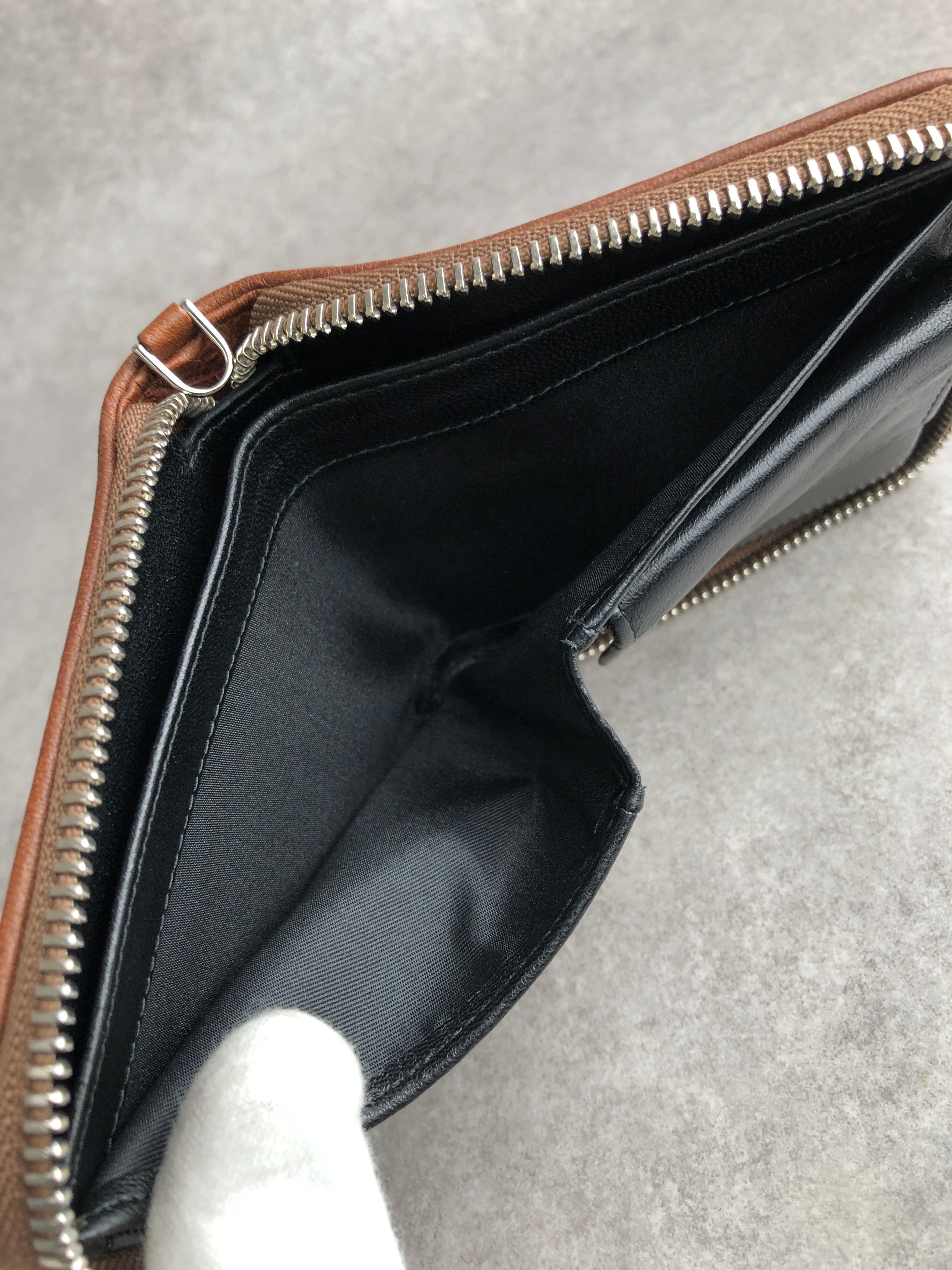 LOEWE ロエベ 財布 ブラウン ロゴ レザー 2つ折り vintage