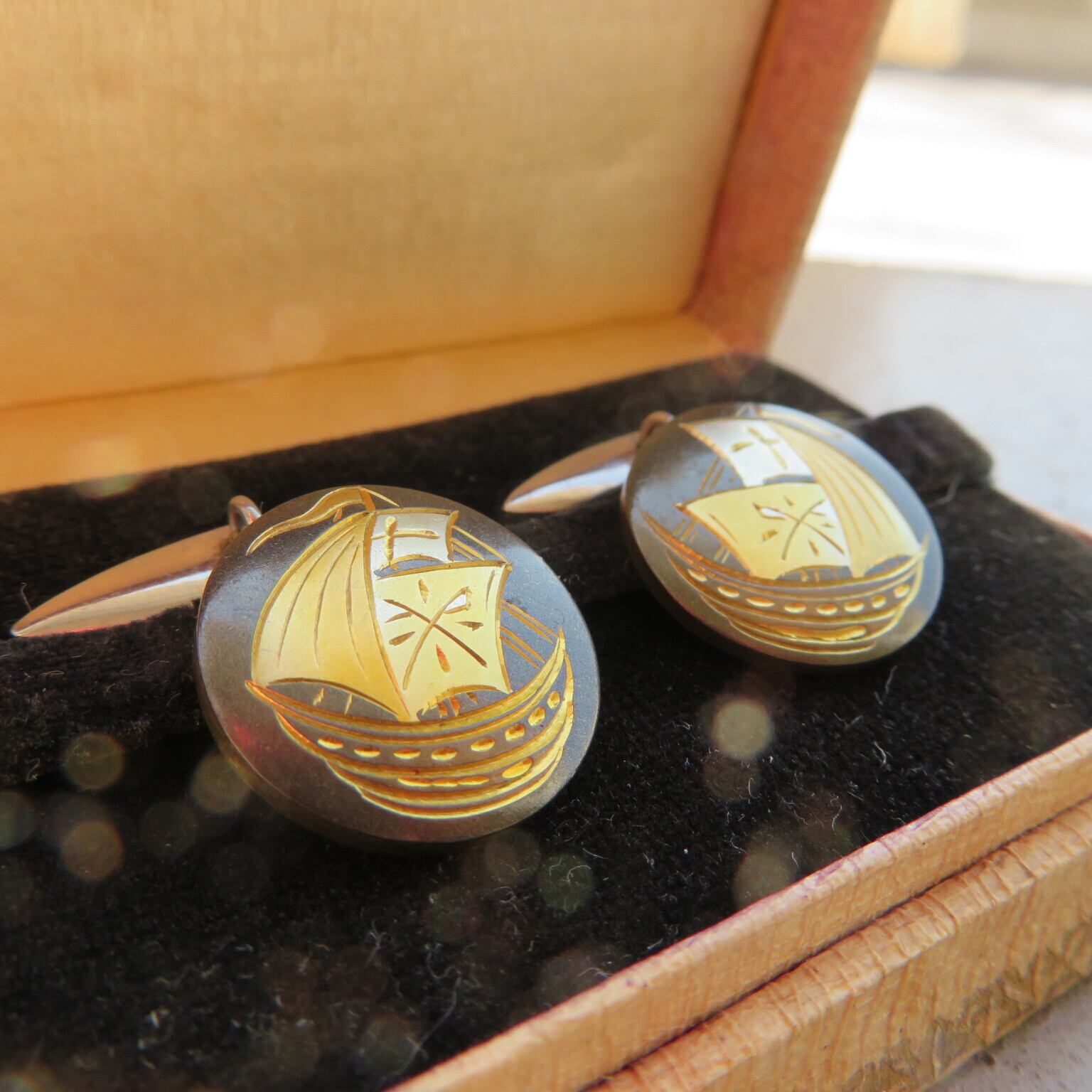アンティーク　南蛮船のカフスボタン