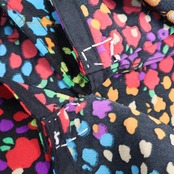 フラメンコ 衣装 エルモサイベリア HERMOSA IBERIA ツーピース セットアップ トップス ファルダ 赤 カラフル ボランテ フリル ダンス 発表会 パーティ 柄 模様 ブラック系 レッド系 ブルー系 イエロー系 かわいい おしゃれ ステージ衣装 ダンス衣装 派手 女性用 セットアップファッション 柄物 ショー衣装