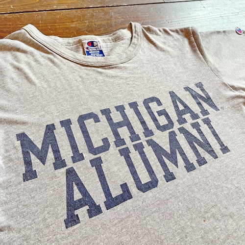 90s  Champion〝 MICHIGAN ALUMNI 〟 90% cotton T-Shirt  Size MEDIUM