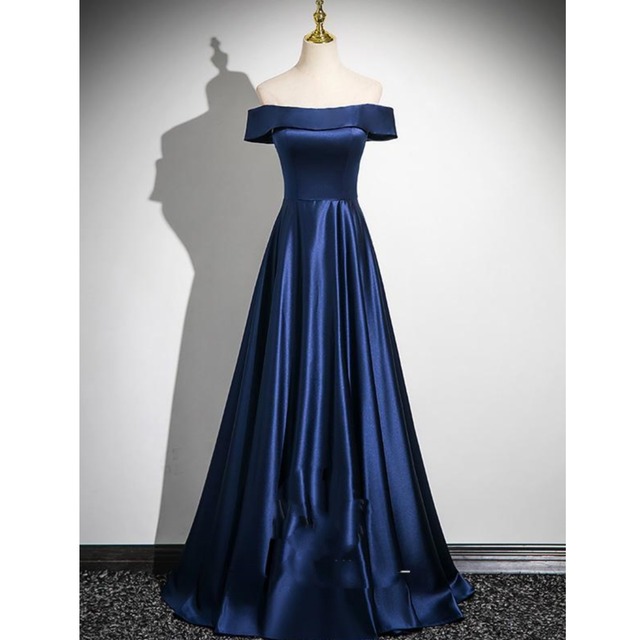 サテンオフショルロングドレス　D1373