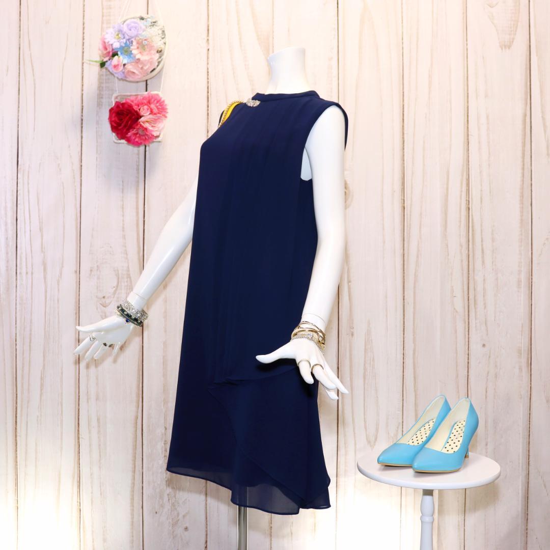 エメ ドレープアシンメトリードレス M 首元ビジュー 9号