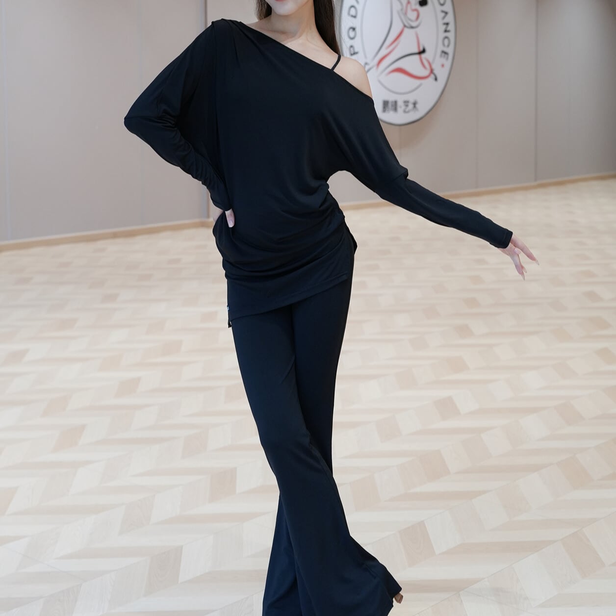 ドルマンスリーブ ドレープ ワンショルダー ダンスチュニック ds1129