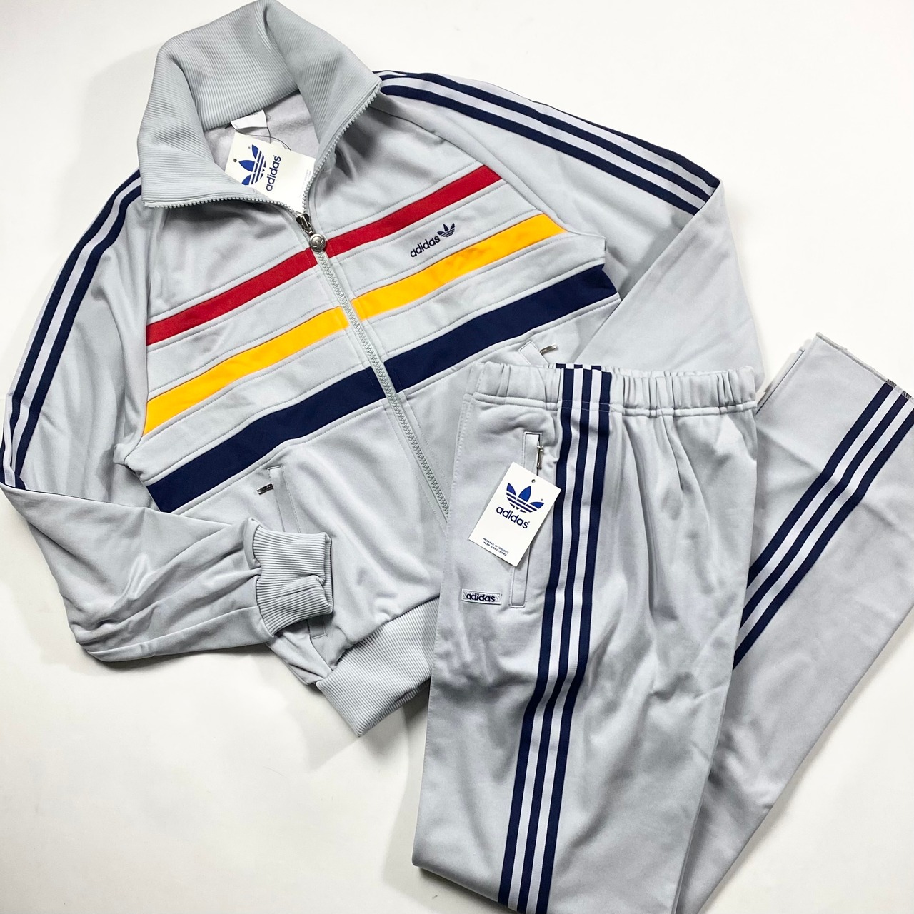 vintage 1980’s ADIDAS jersey set-up