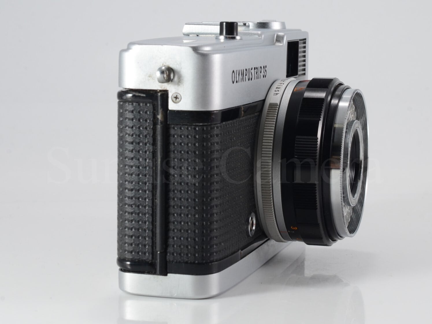 中古】OLYMPUS TRIP35 / D.Zuiko 40mm F2.8 ネガフィルム付 オリンパス