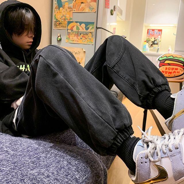 【予約販売】デニム ボトムス 裏ボア メンズ パンツ ストリート ルーズ スエット 防寒 グレー ブラック ブルー カジュアル こなれ感 お洒落 韓国 トレンド 秋 冬 M/L/XL/2XL