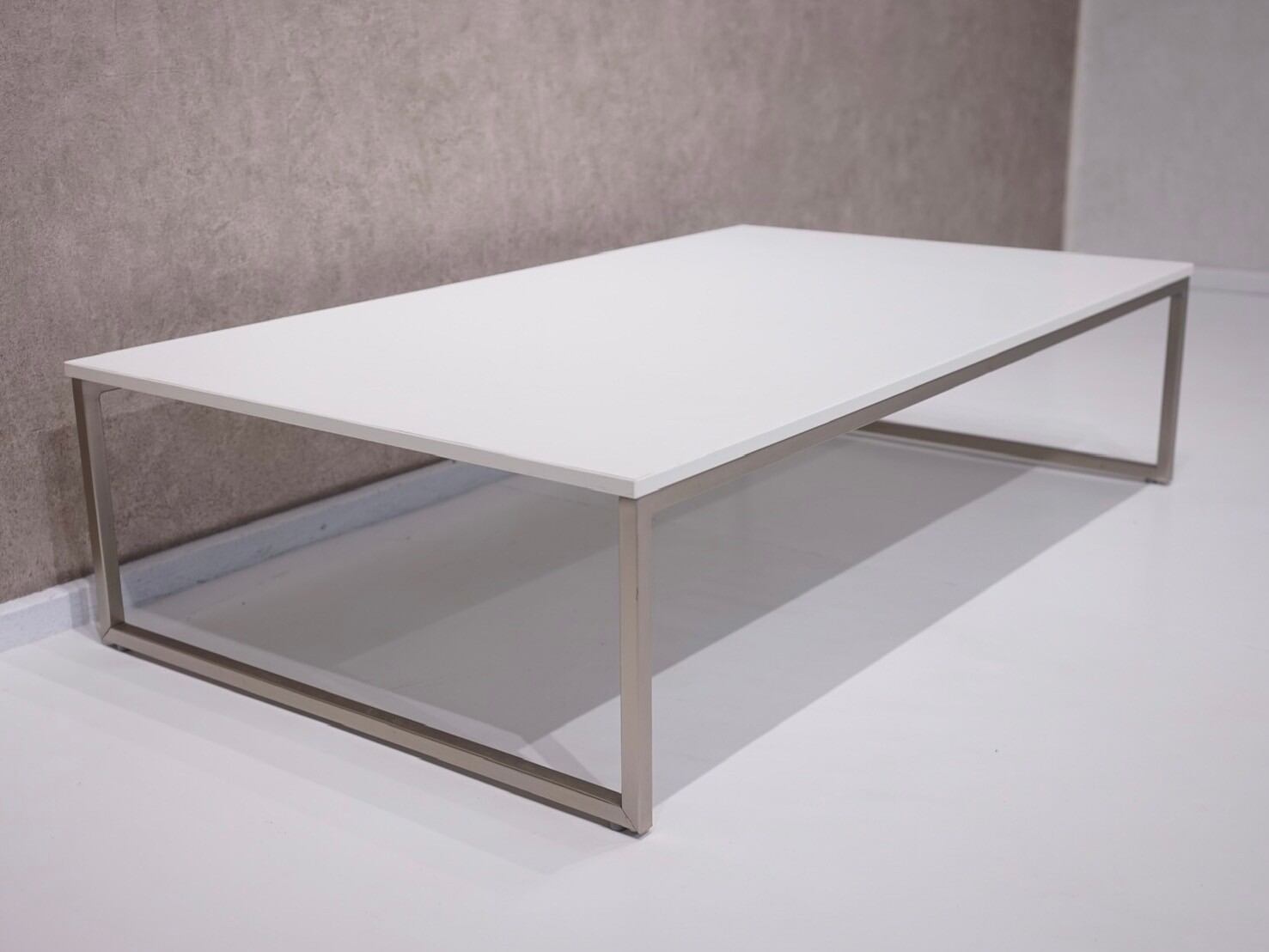 ボーコンセプトLUGO コーヒーテーブルガラステーブル ボーコンセプト