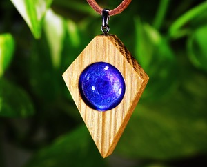 Wood rhombus/Pendant ～Resin Wood Jewelry～