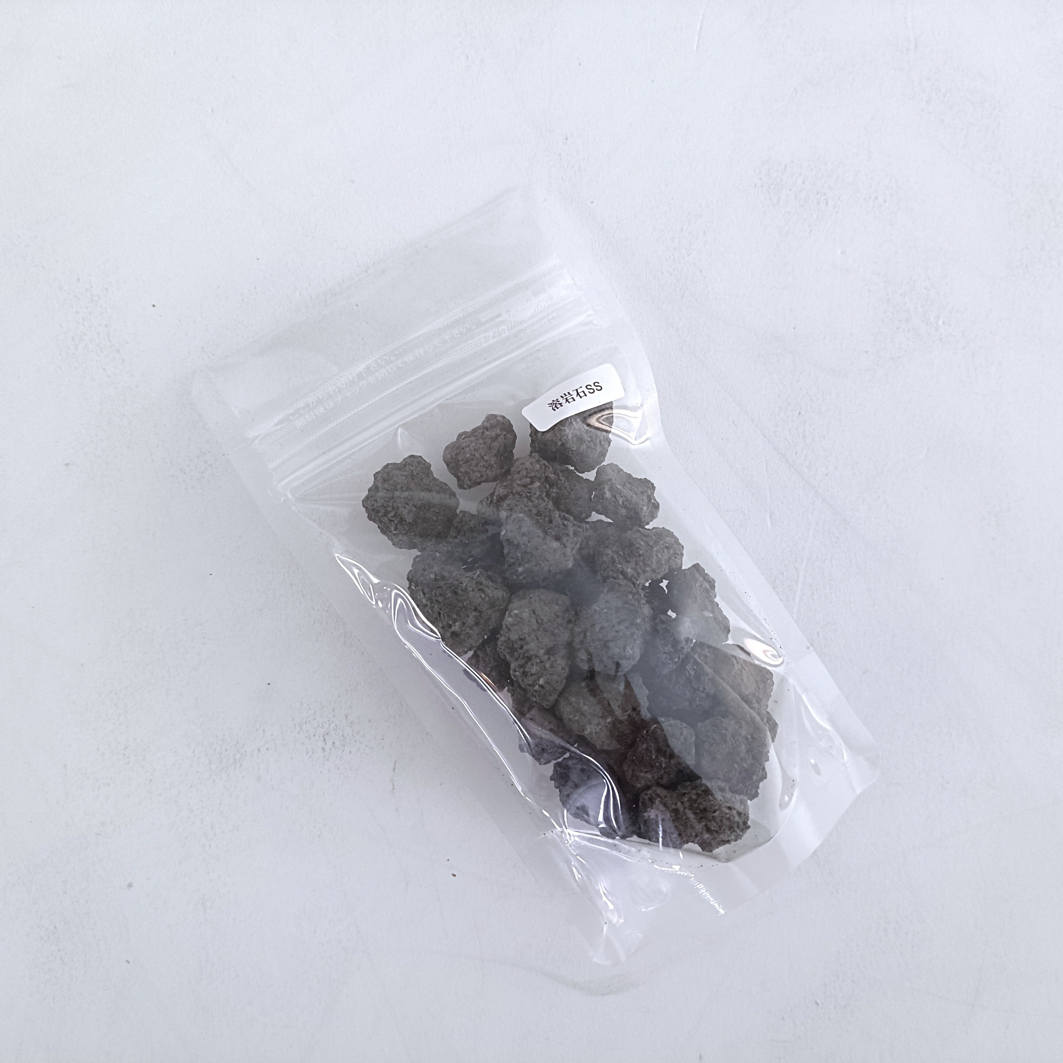 溶岩石 SSサイズ（1〜2㎝）100g【レイアウト用】 | 苔テラリウム専門