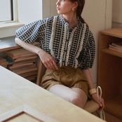 Géométrique Puff Sleeve Blous F0681