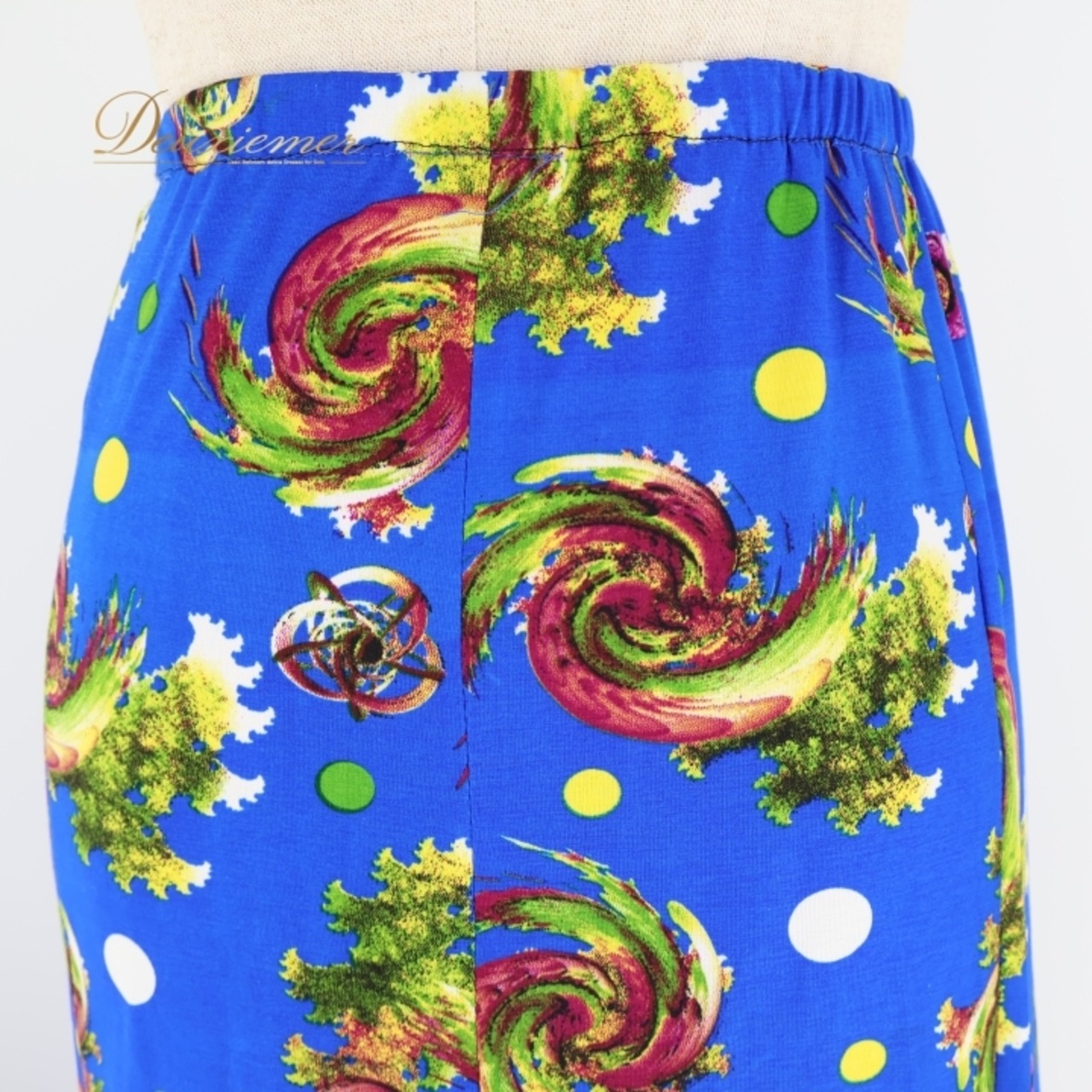 フラメンコ 衣装 ファルダ スカート 青 柄 模様 緑 タイト 軽い 薄い レッスン 練習 お洒落 フリル ブルー系 グリーン系 おしゃれ 女性用 Mサイズ ダンス 練習着 ファッション レディース