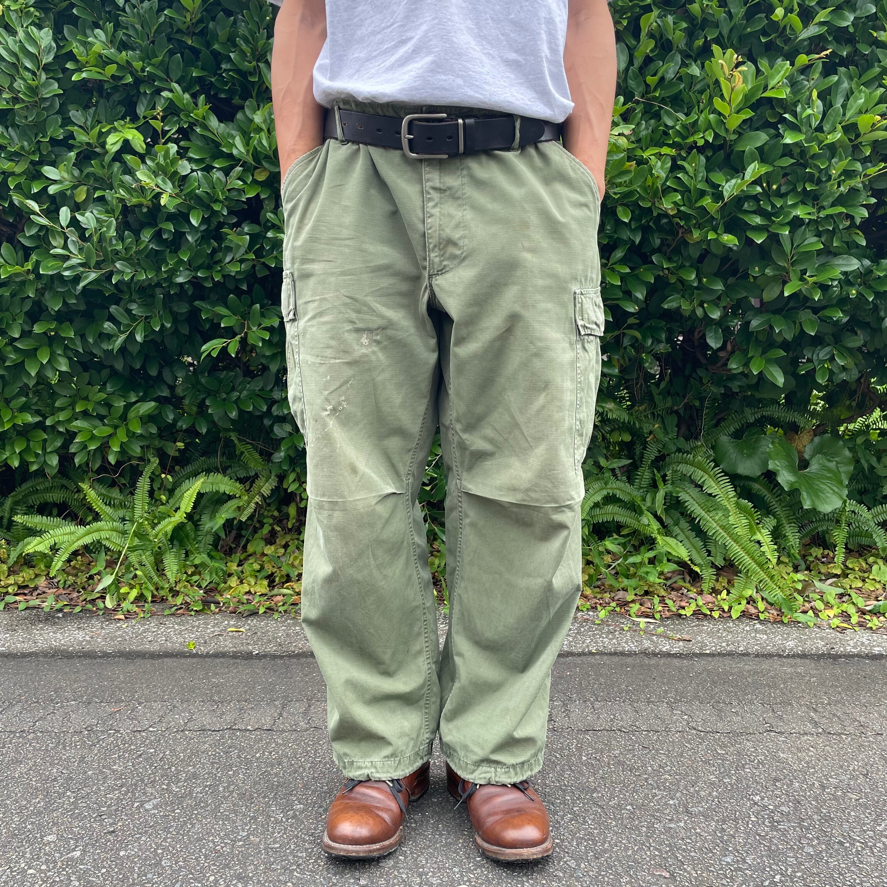 90s Levi's コーデュロイパンツ W34×L30 白タグ ネイビー | Bintan Vintage