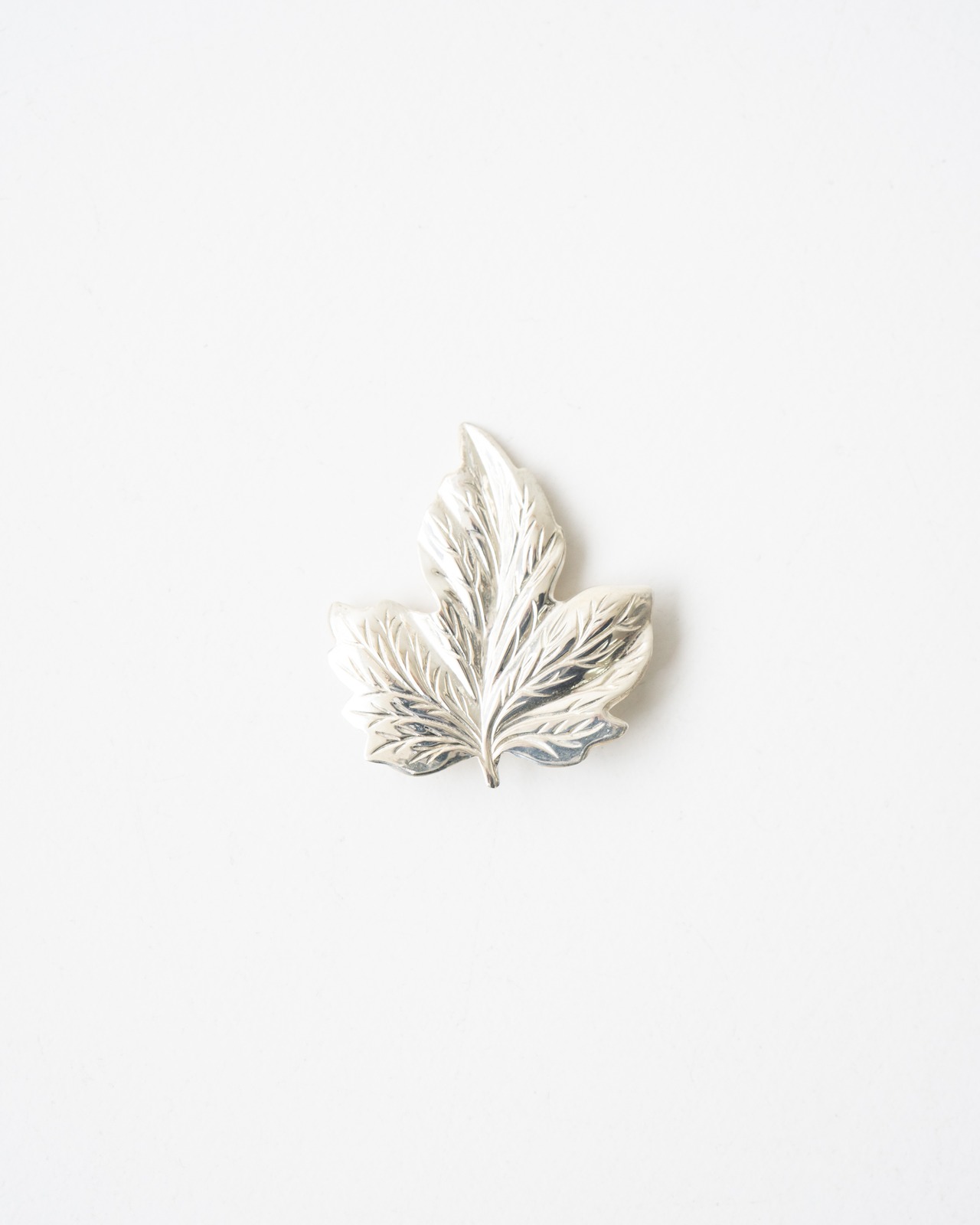 〈Tiffany＆Co〉Maple Leaf Brooch 1990