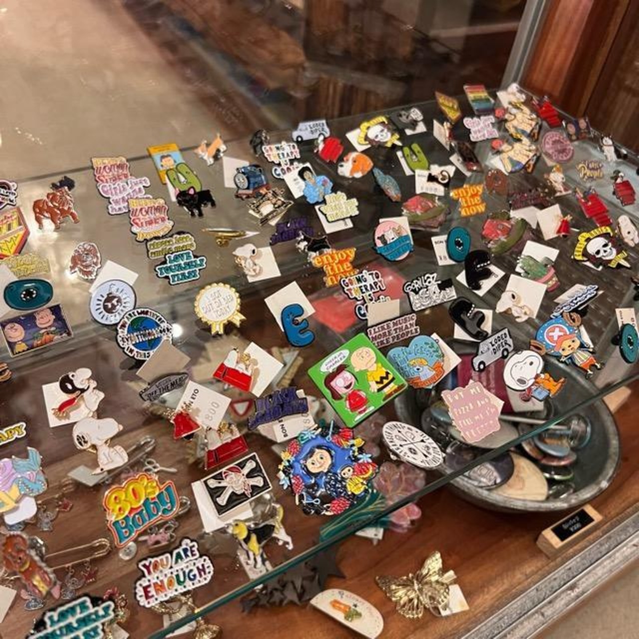 TOPANGA Jewelry ピンブローチ ポップアルファベット 全13種 ABC ファッションアイテム ジュエリー プレゼント 小物 アクセサリー プチギフト
