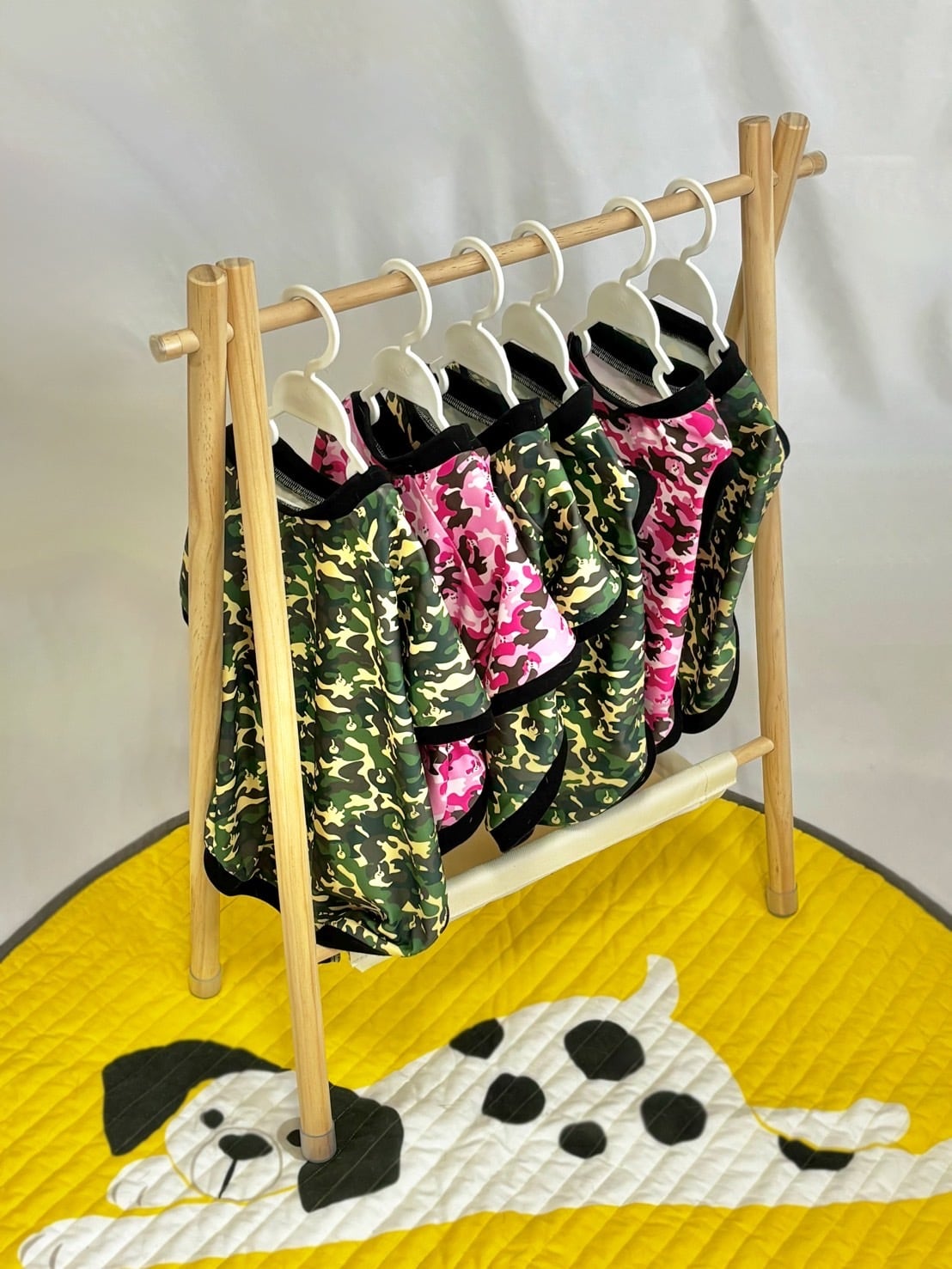 迷彩ビーグル柄トップス