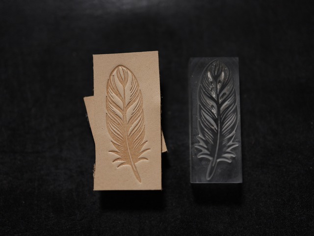 【アクリル刻印】羽　フェザー　タイプA　　レザークラフト用