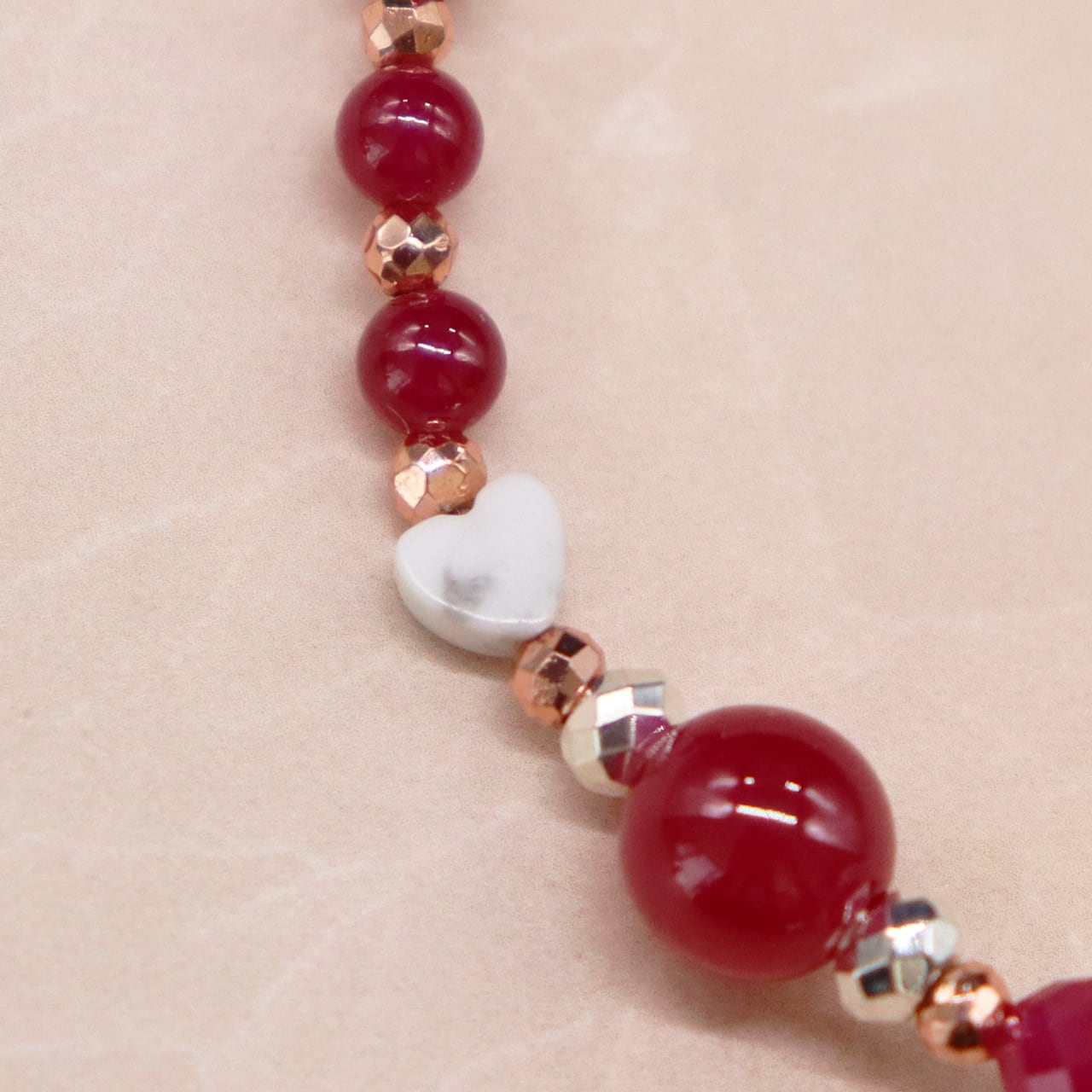 Flames of Crimson】人工ルビー×プレスシェル×ローズクォーツ