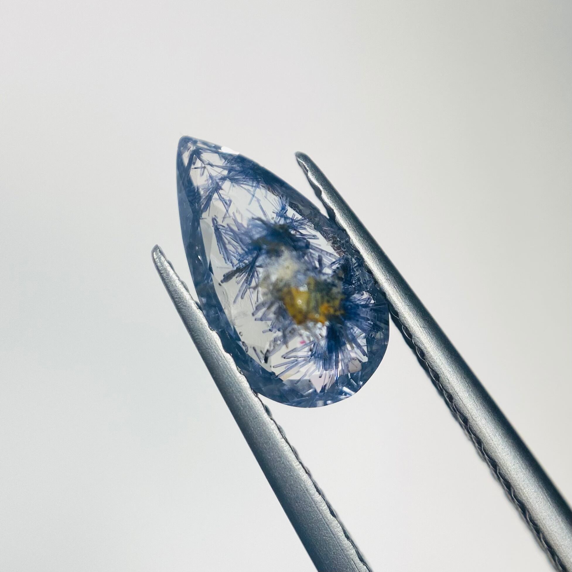 ダークでカッコいいデュモルチェライトインクオーツ