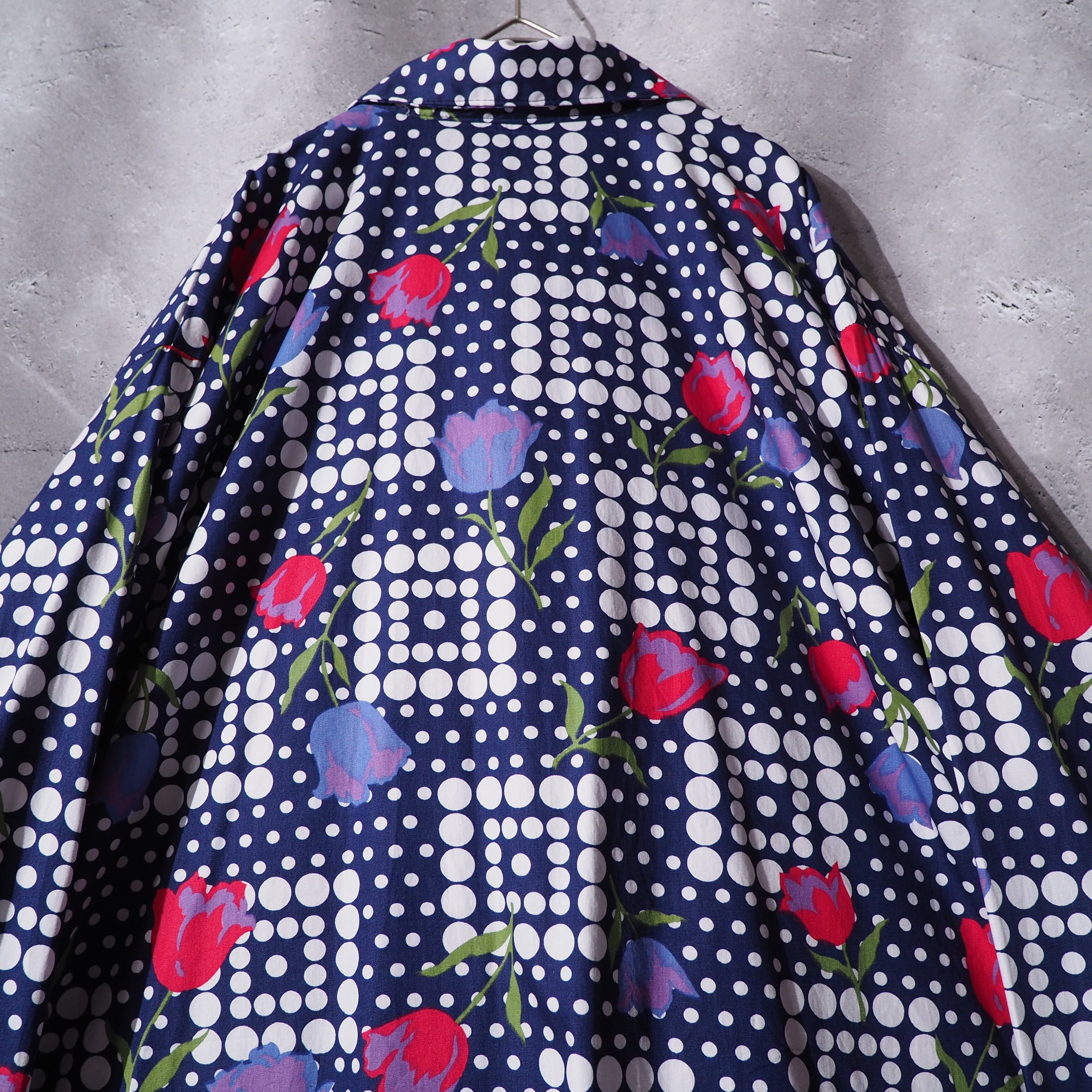 Bewitching flower × Dot pattern design vintage loose silhouette shirt