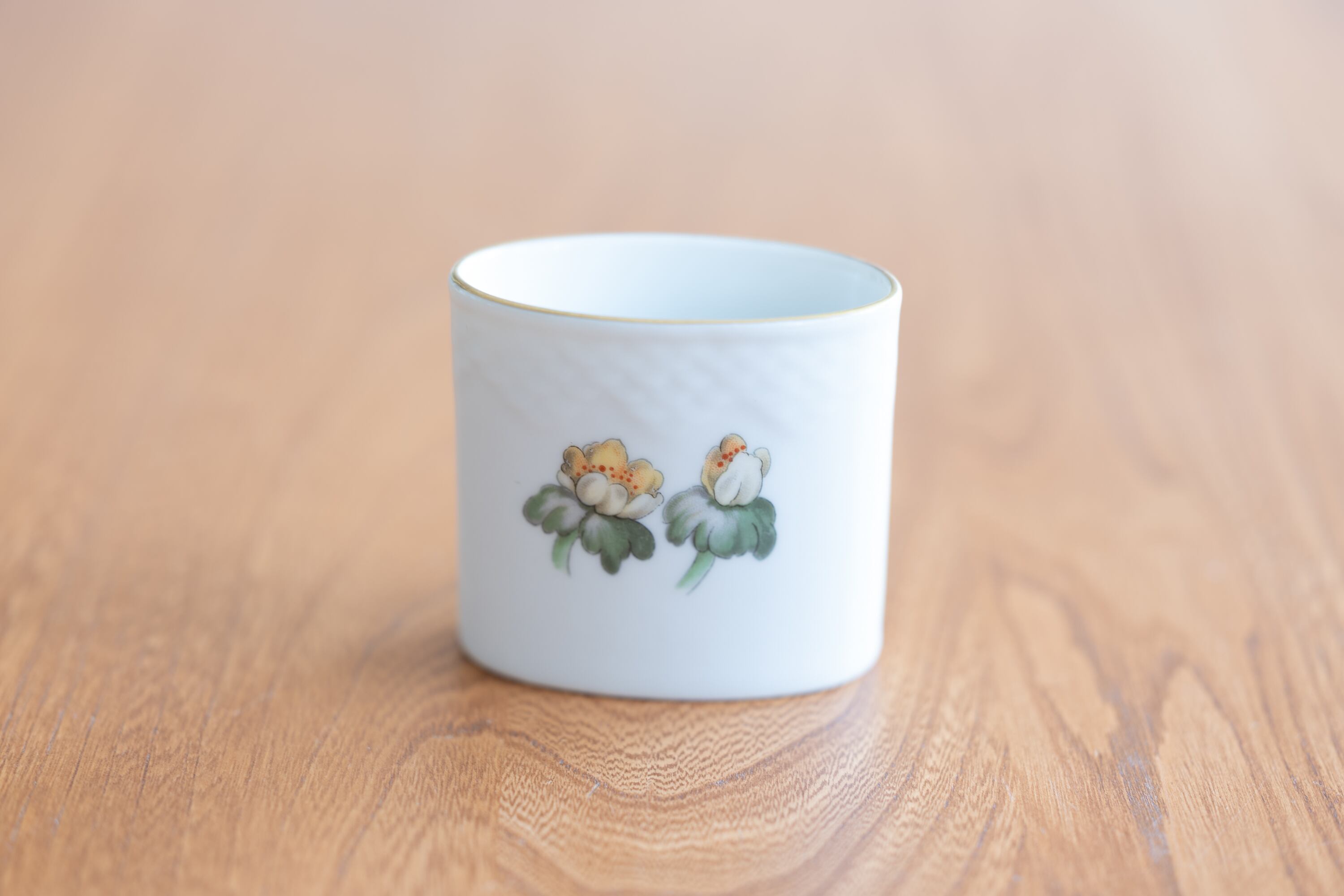 ビングオーグレンダール (Bing & Grøndahl ) B&G エランティスパターン タバコ入れ シガレットホルダー