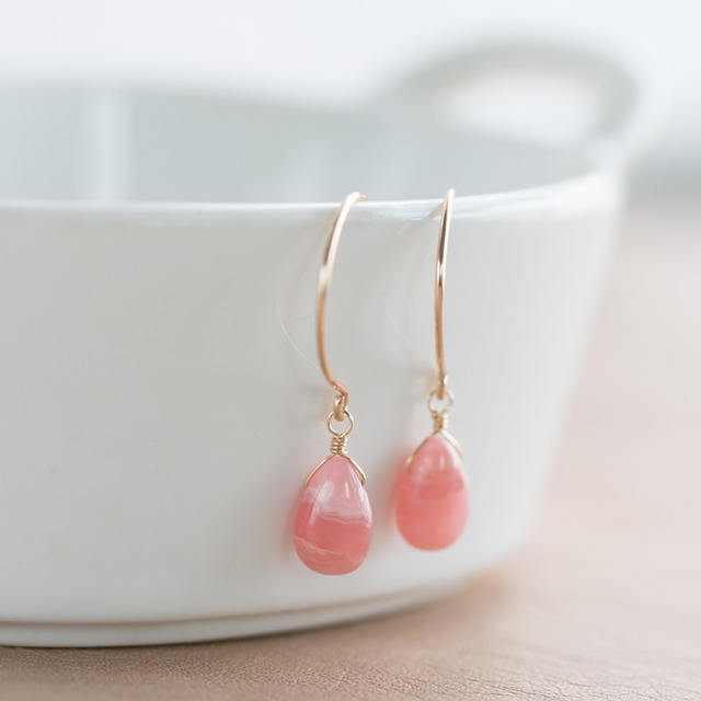 ☆高品質インカローズ・ロードクロサイトペアシェイプ☆14kgf☆ラウンドフックピアス・イヤリング変更無料！