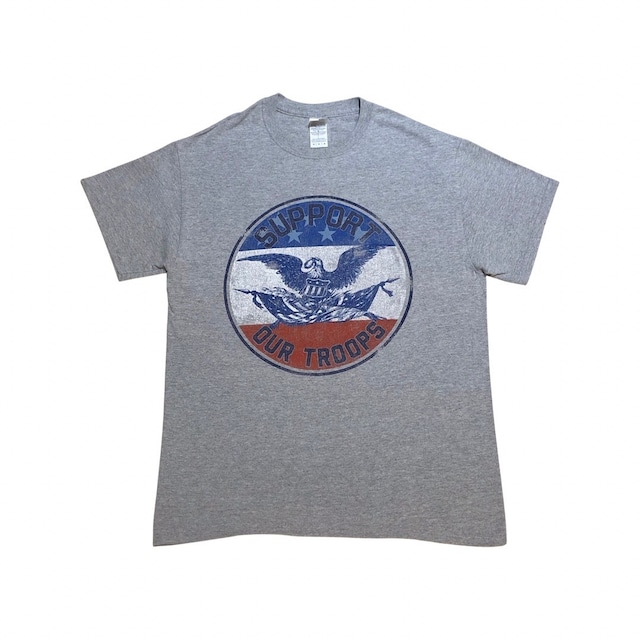 "SUPPORT OUR TROOPS" gray print T-shirts