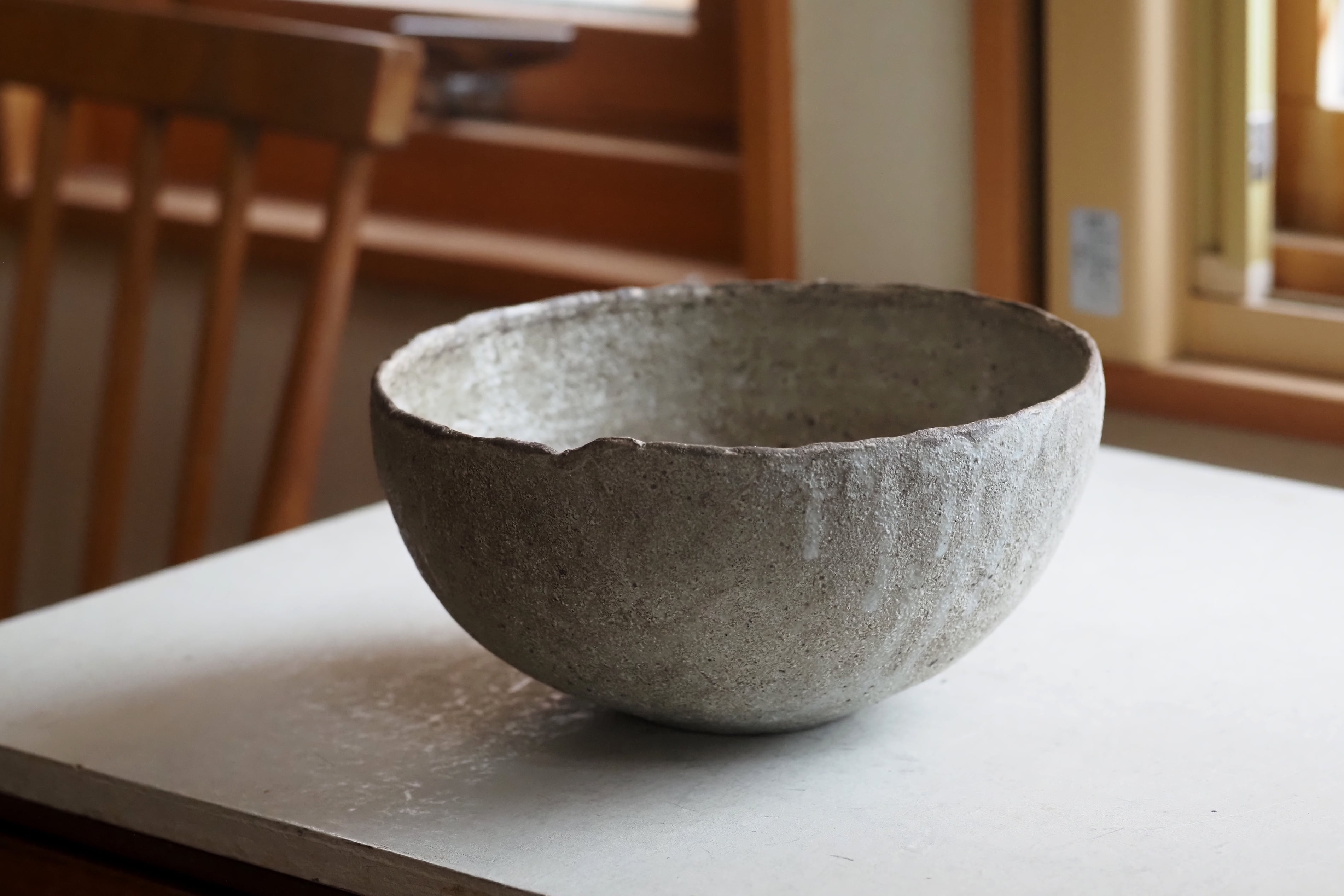 村上 躍 40. 白灰化粧鉢 | 陶屋なづな
