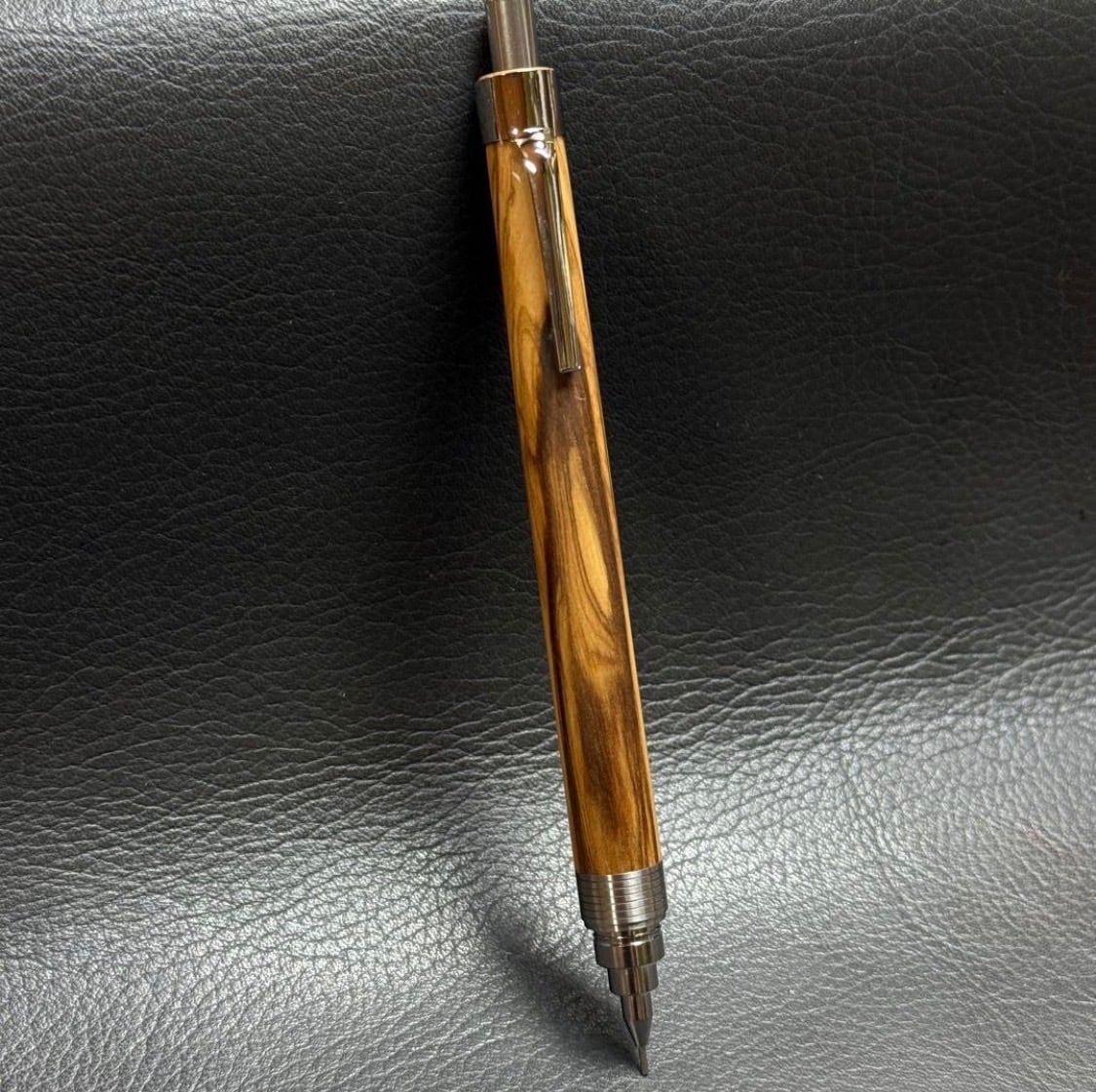 【値下げ中】 handwood 芯ケース 黒柿 15黒柿木製芯ケース オリジナルキャップ 無塗装 | handwood