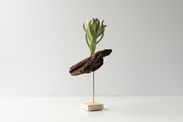Driftwood flower vase 93 - Natural Stone square -