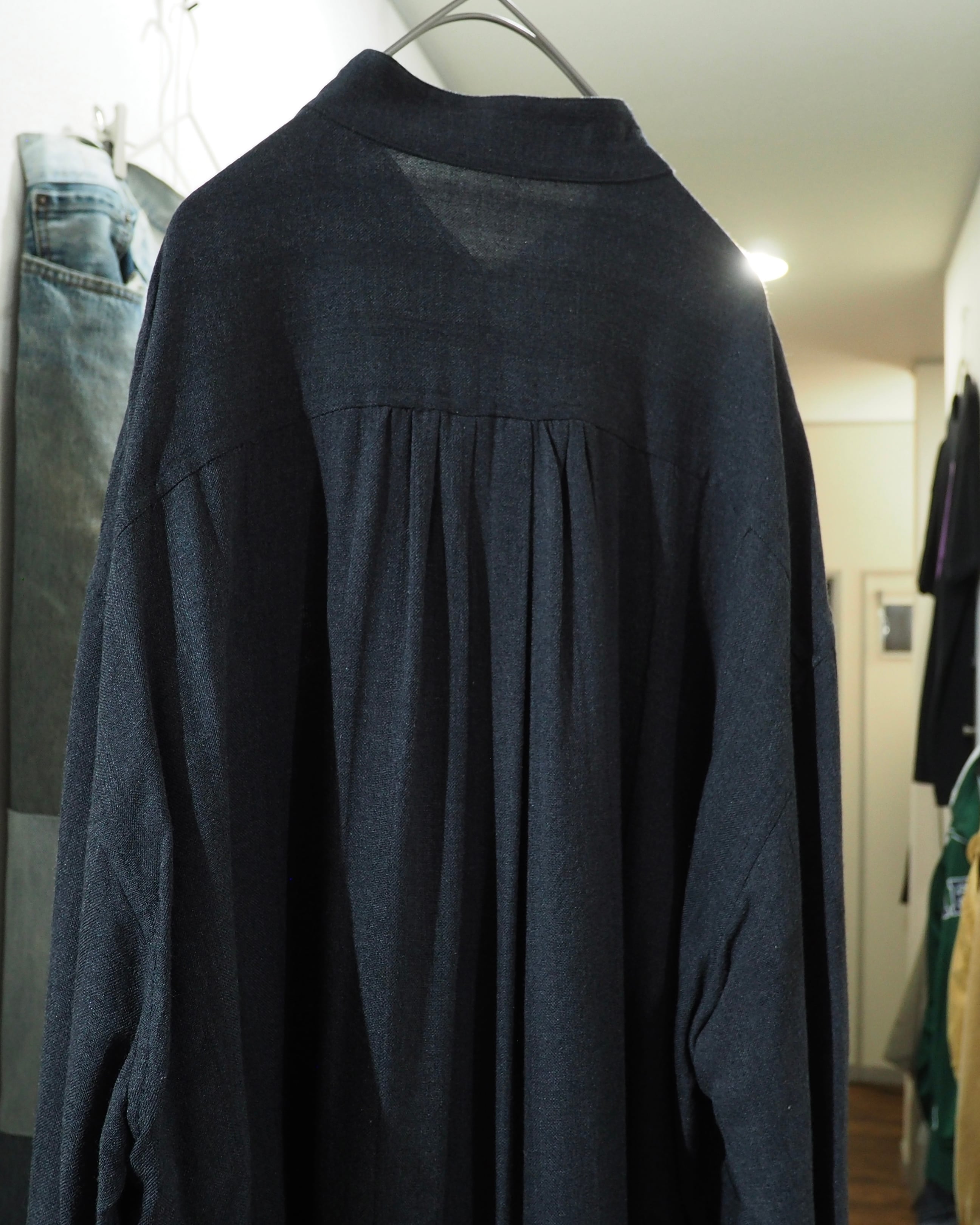 1990s " UMBERTO GINOCCHIETTI " Beautiful Charcoal Gray Color Vintage Over Silhouette No Collar Shirt
