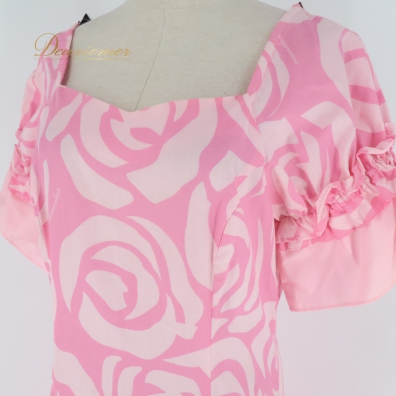 フラダンス 衣装 ワンピース ドレス マーメイドライン エムエムジェイ ピンク系 MermaidLine MMJ 日本製 アシンメトリー ワンカラー フリル バラ柄 かわいい 華やか 鮮やか 明るい ハワイアン アロハ フラ ダンス レッスン 練習 ピンク系