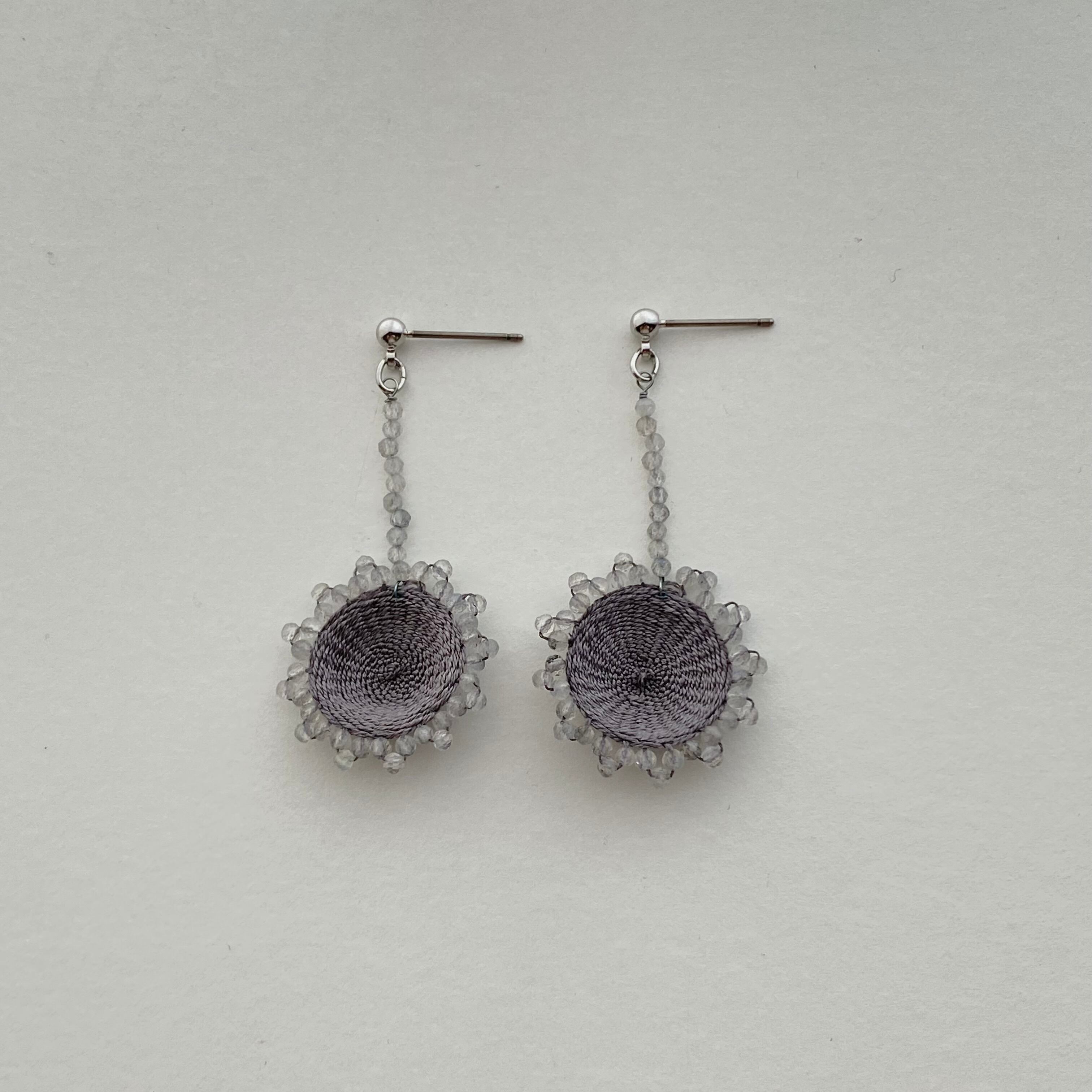 round pierce gray