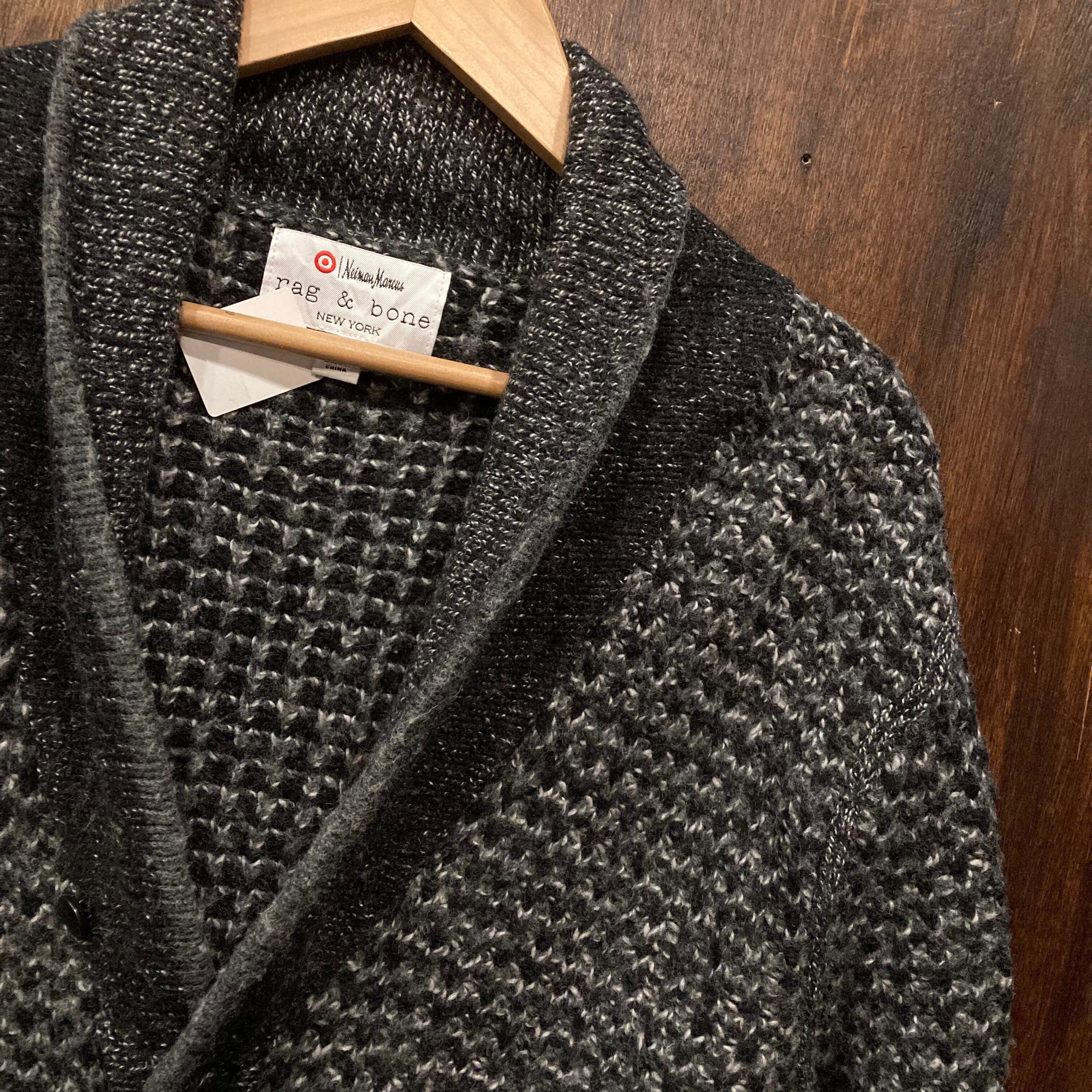 エッセンシャルズエッセンシャルズ ニット Essentials Brown Knit