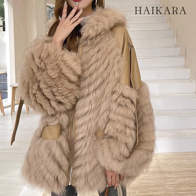 Hood design jacket with fox fur