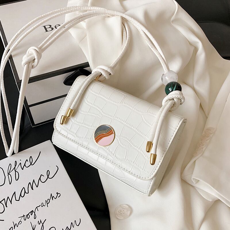 新しい女性の小さなバッグ2020夏の新しい波野生のテクスチャinsメッセンジャーバッグネット赤ファッション小さな正方形のバッグ Tiancai_Wing_Bag9612865