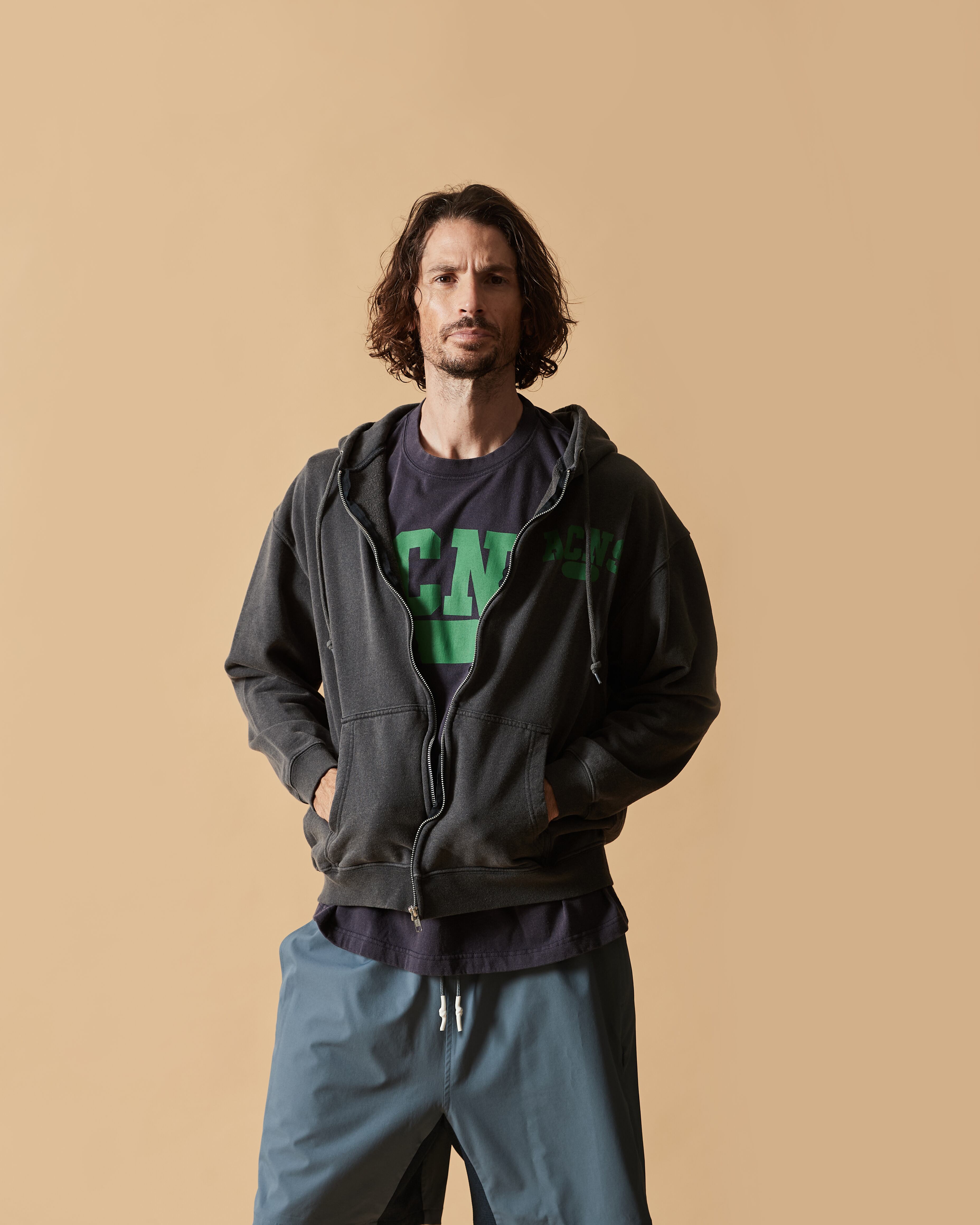 エイジング カレッジロゴ ジップアップ パーカー | ACANTHUS ONLINE STORE