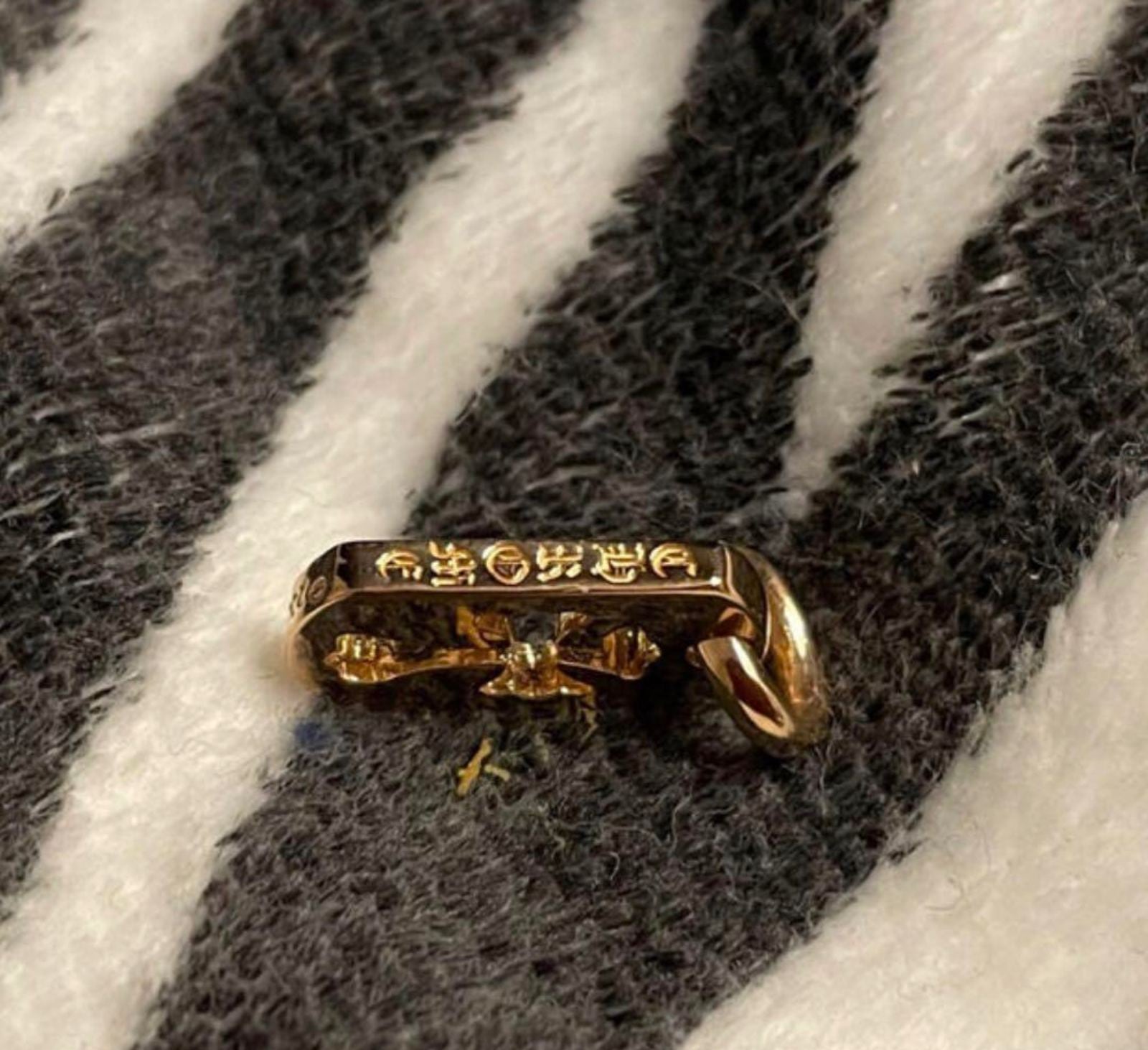 CHROME HEARTS クロムハーツ 22K タイニー カットアウト