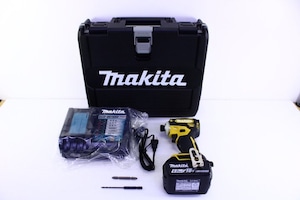 ●【未使用】 makita マキタ TD172D 充電式インパクトドライバー(黄) バッテリー付 ケース付【10765698】