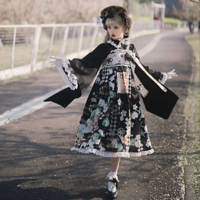 SEASONZ 国内発送 和風ロリータ 和装 和ロリ 着物 振袖 柄物 3点 フルセット ジャンパースカート リボン カチューシャ 花柄 ブラック 大正浪漫