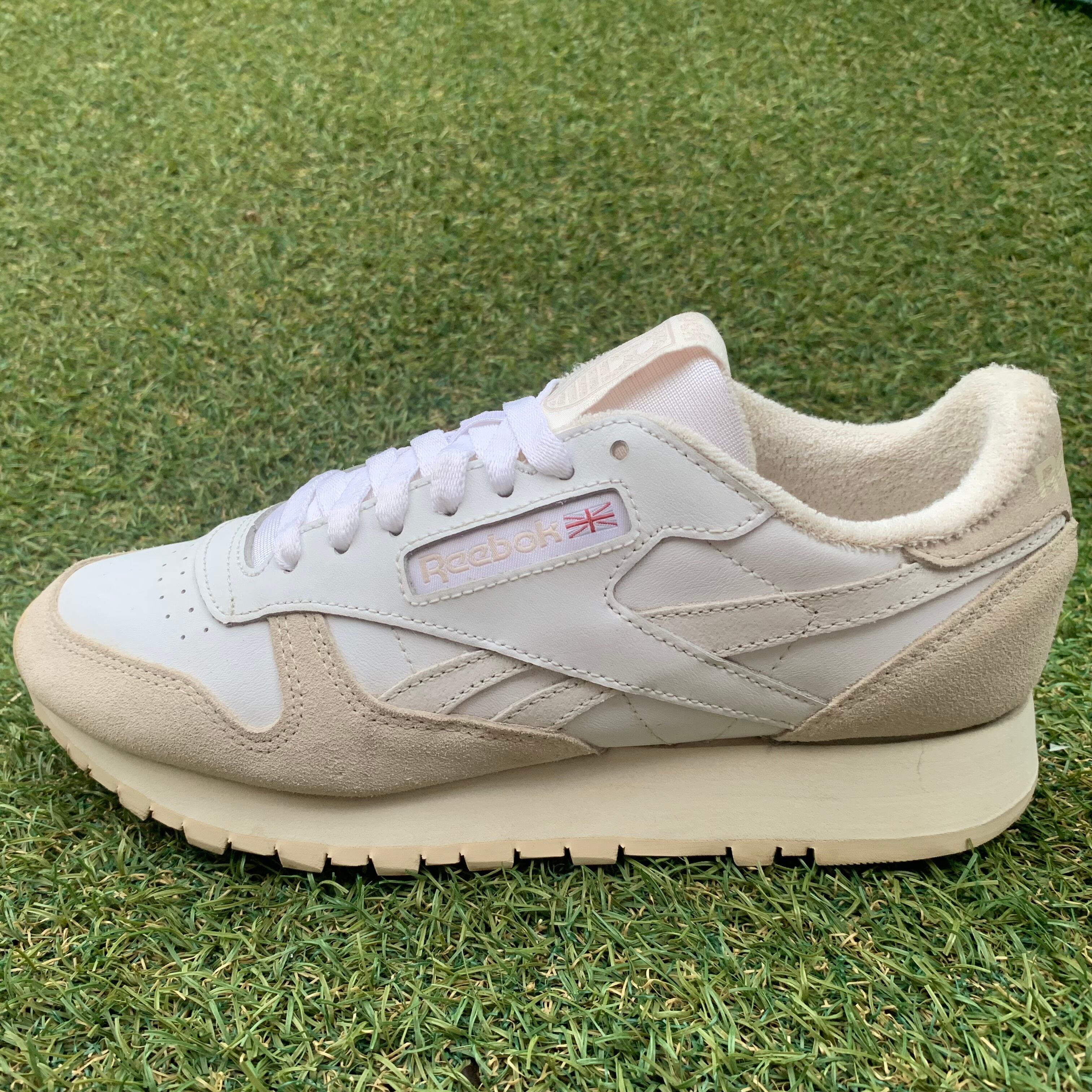 Reebok CLASSIC LEATHER リーボック クラシックレザー HC530