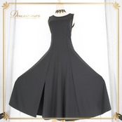 社交ダンス 衣装 スタンダード ドレス ワンピース レッスンウェア パーティ衣装 黒 ブラック系 チョーカー 白 ホワイト系 ノースリーブ 無地 ストレッチ ゆったり シンプル 美シルエット おしゃれ 薄手 自宅練習 イベント用 高級感 プロ仕様 洗練されたデザイン フィット感 年齢問わず 舞台衣装 上品な仕上げ コーディネート可